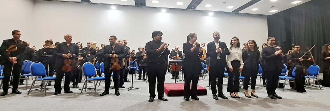La Sinfónica tocó en el Centro Provincial de Convenciones y estuvieron por primera vez vecinos de San Salvador