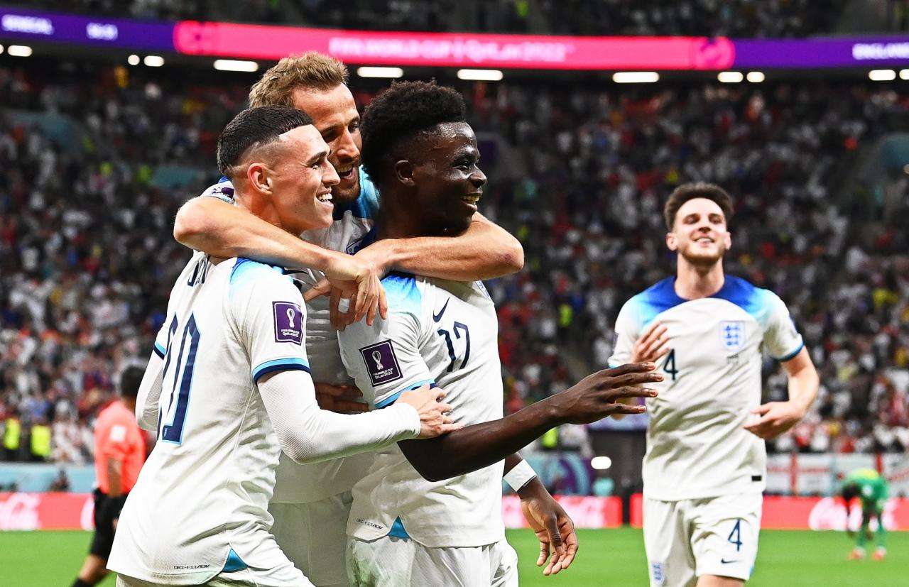 Inglaterra goleó a Senegal y enfrentará a Francia en Cuartos de Final