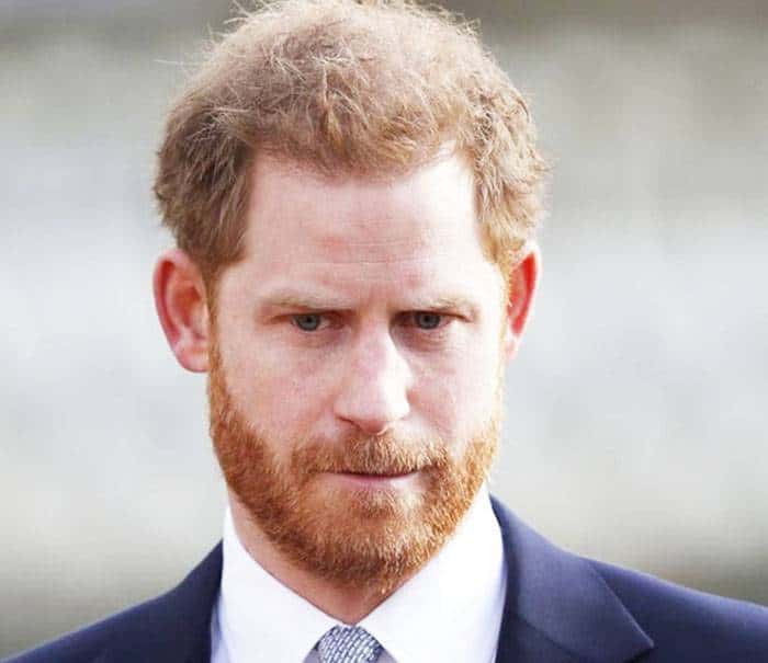 La Familia Real británica cree que el Príncipe Harry  «ha sido secuestrado por una secta de psicoterapia»