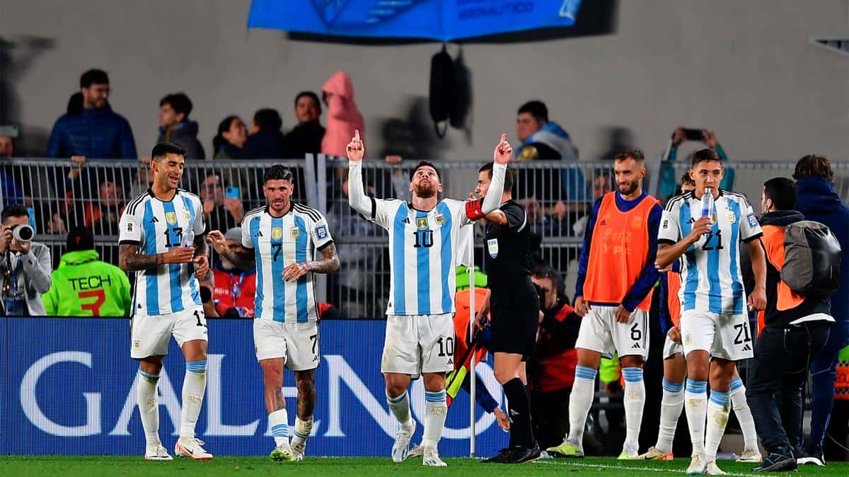La Argentina, con la vuelta de Messi, enfrenta a Paraguay en el Monumental