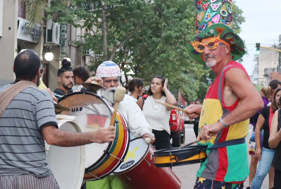 Se realizó el tradicional desfile del Carnaval Popular