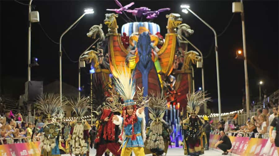 Papelitos es la nueva campeona del Carnaval del País