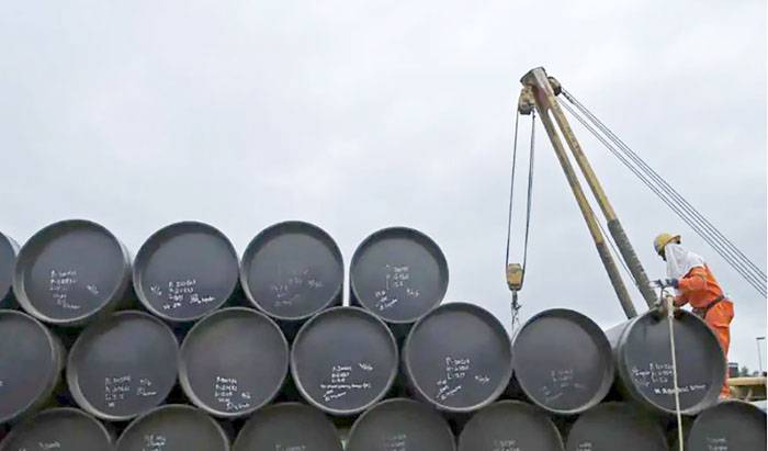El Gobierno de Rusia recortará la producción  de crudo a 500.000 barriles diarios