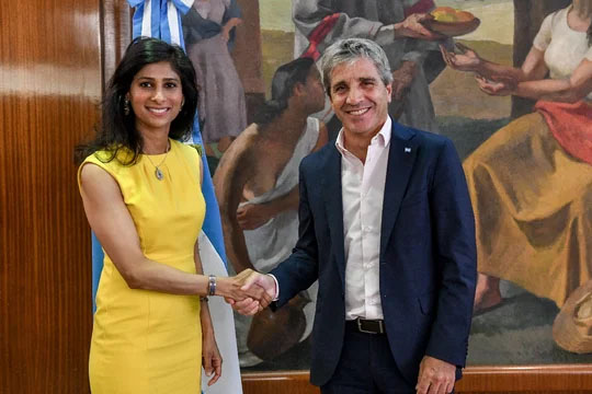 Caputo se reunió con Gopinath: buen clima, pero sin fondos frescos a la vista