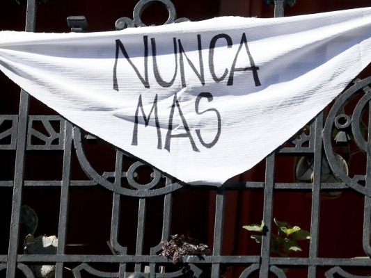 Proponen que documentación oficial tenga la leyenda: A 50 años del golpe cívico-militar - Nunca Más