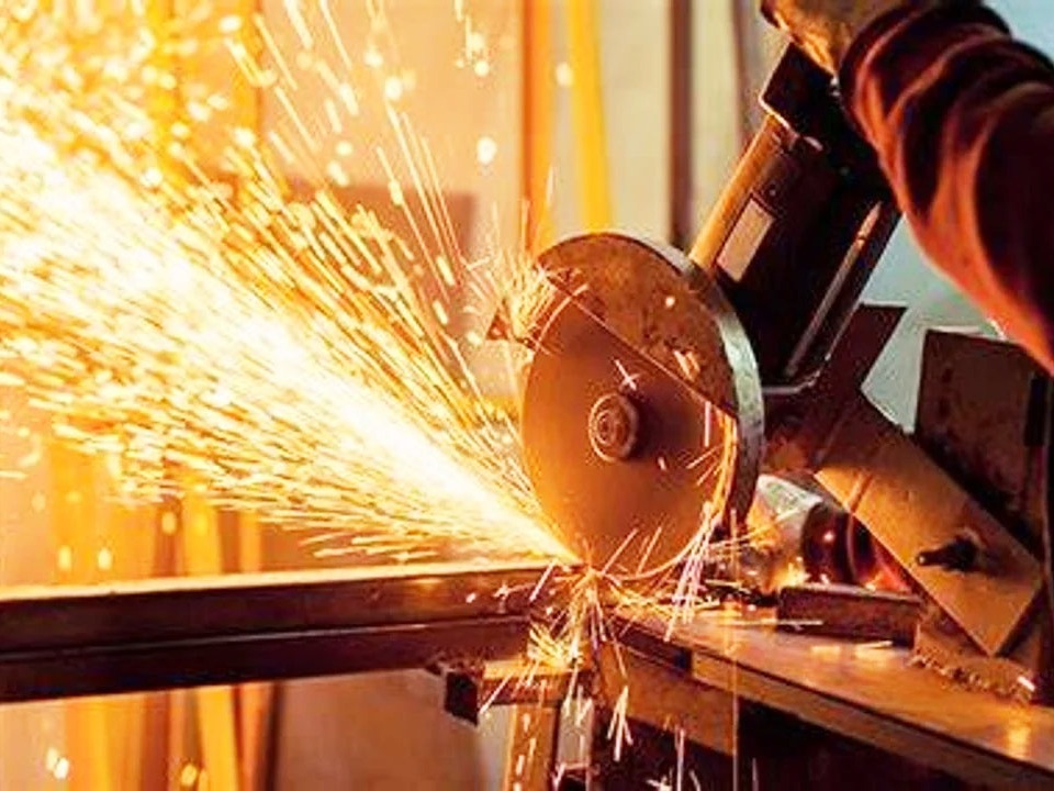 Tras el repunte en marzo, la actividad industrial habría vuelto a caer en abril