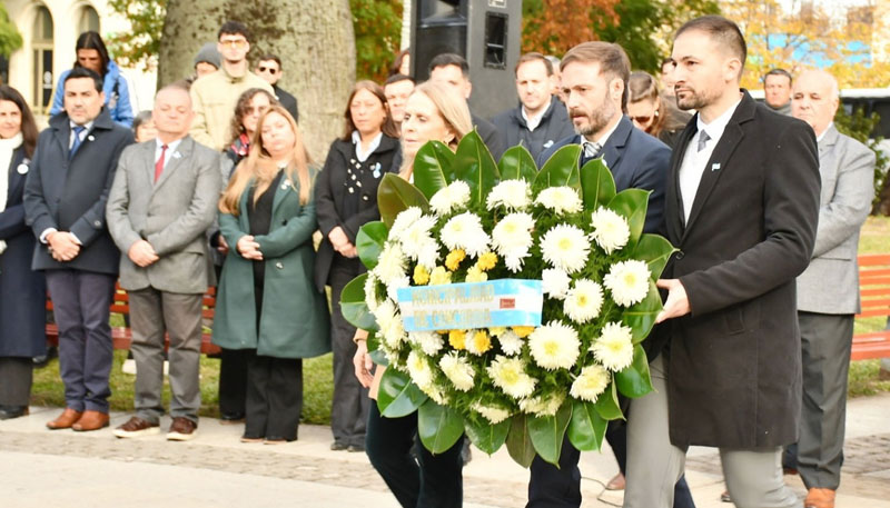 AZCUÉ: Que el 25 de Mayo nos inspire a seguir construyendo una Concordia con más oportunidades, más desarrollo y más futuro para todos
