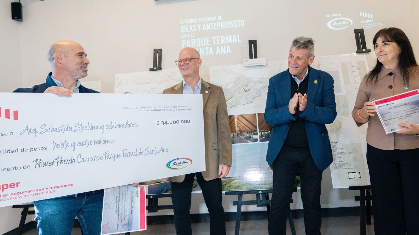 Santa Ana presentó el anteproyecto de su futuro parque termal en Casa de Gobierno de Paraná