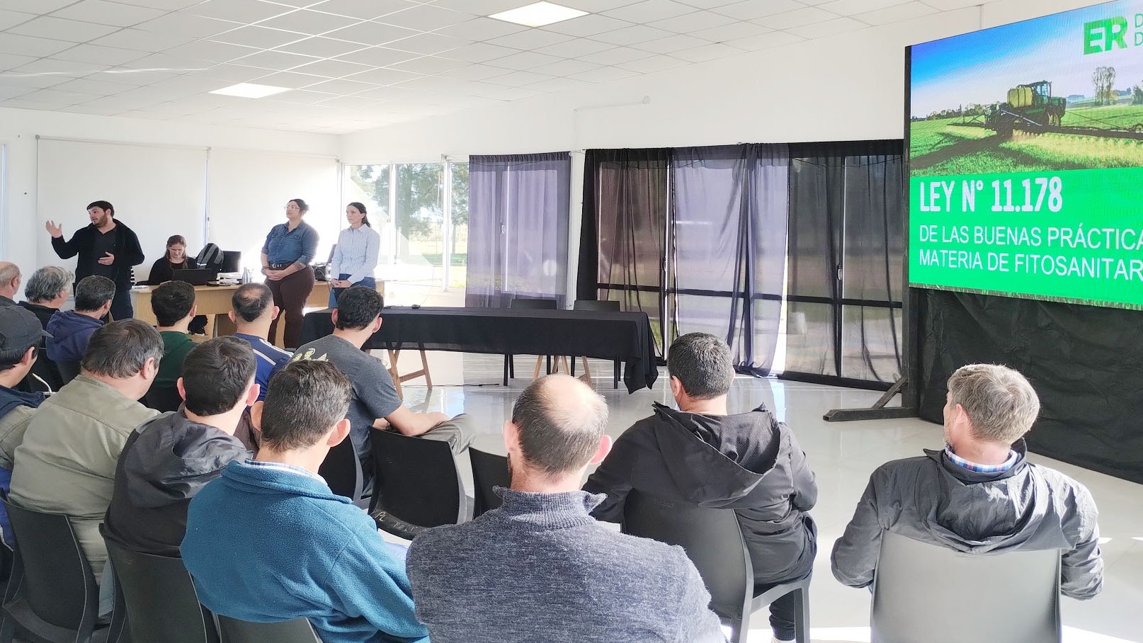 Casi un centenar de trabajadores ligados a fitosanitarios se capacitaron en Larroque