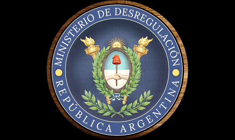 El Ejecutivo diseña reformas para flexibilizar sectores clave de la economía
