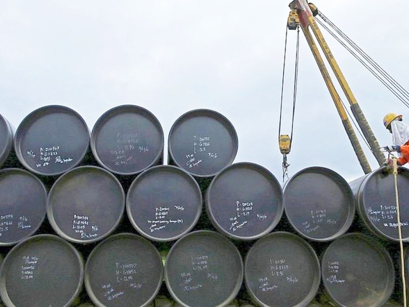 Las reservas mundiales de petróleo se están reduciendo rápidamente, advierte la Agencia Internacional de Energía