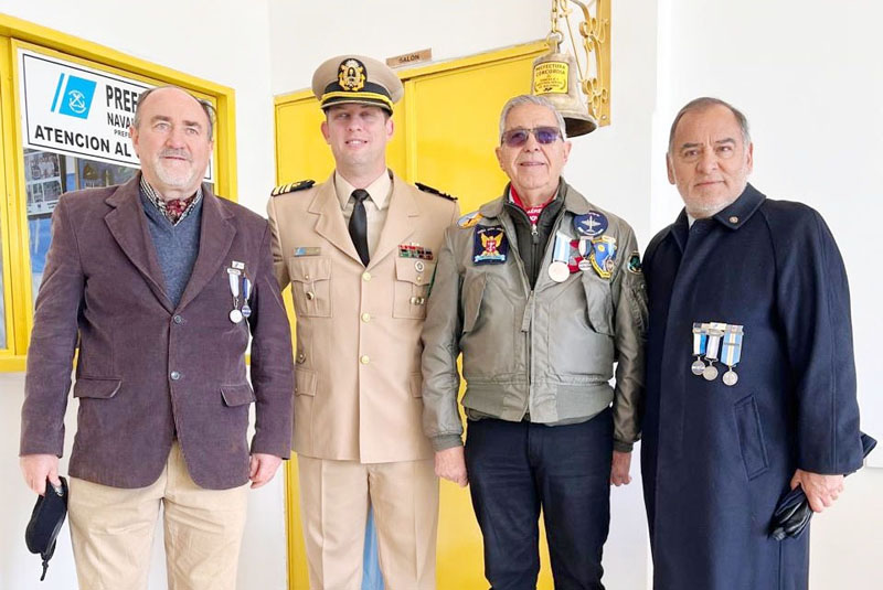 Acto por el 44° aniversario del Primer combate aeronaval de la Gesta de Malvinas