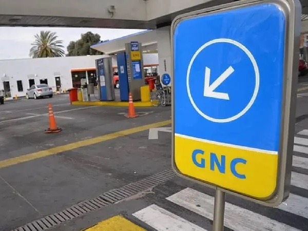 Limitan el suministro de gas a industrias y estaciones de GNC