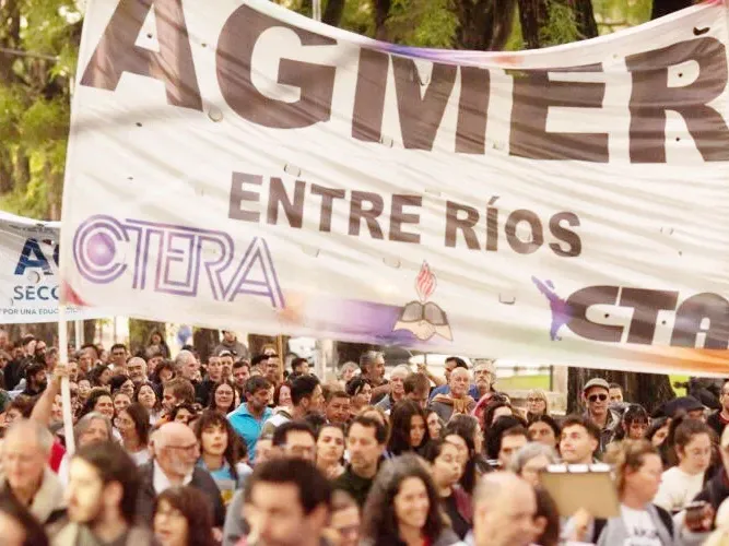 Docentes entrerrianos realizarán un paro de 24 horas en reclamo de mejoras salariales