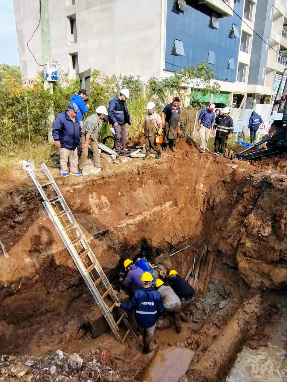 Avanzan a buen ritmo los trabajos del EDOS para restablecer el servicio de agua antes de lo previsto - 1