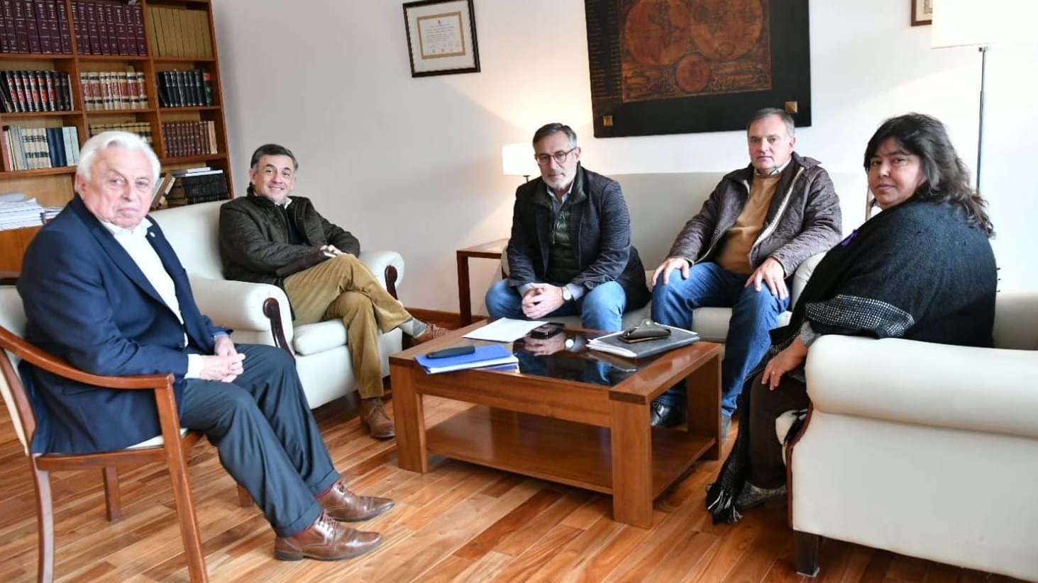 Carlomagno recibió a integrantes del bloque de senadores del Frente Más para Entre Ríos