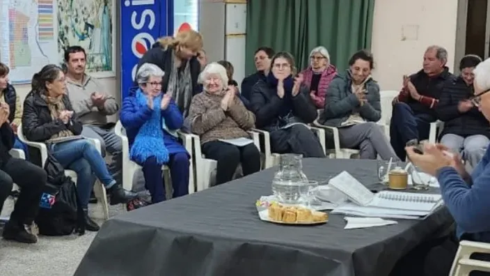 Monseñor Gustavo Zurbriggen visita la comunidad de Nuestra Señora del Carmen