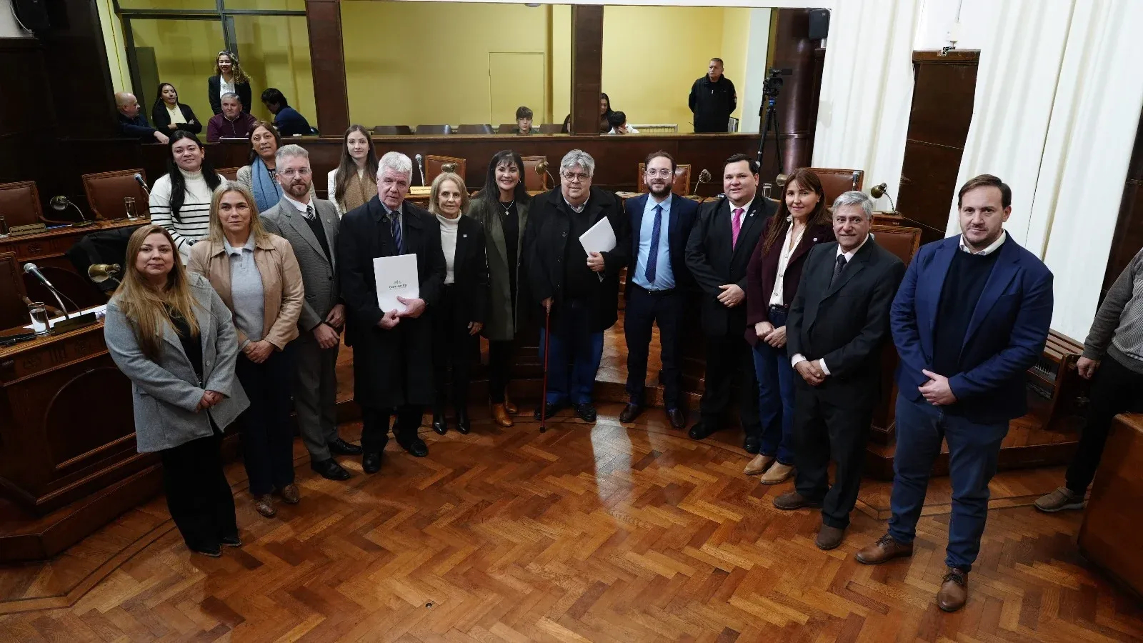 Restituyeron el SUM del barrio Constitución y homenajearon a periodistas locales