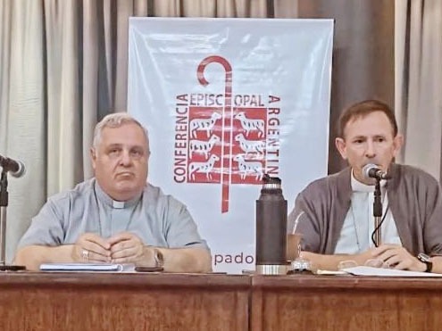El Episcopado alentó a los periodistas a tender puentes y servir al bien común