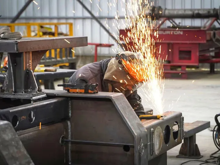 La industria anticipa otro retroceso en mayo: habría sido del 5% y agudiza la situación del sector