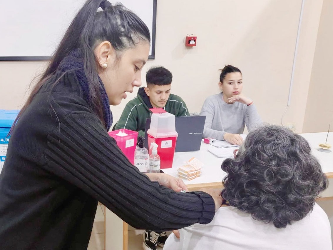 Adultos mayores participaron de una nueva jornada de vacunación