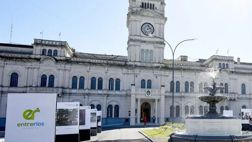 Se abonará el medio aguinaldo a trabajadores activos y jubilados de la administración pública