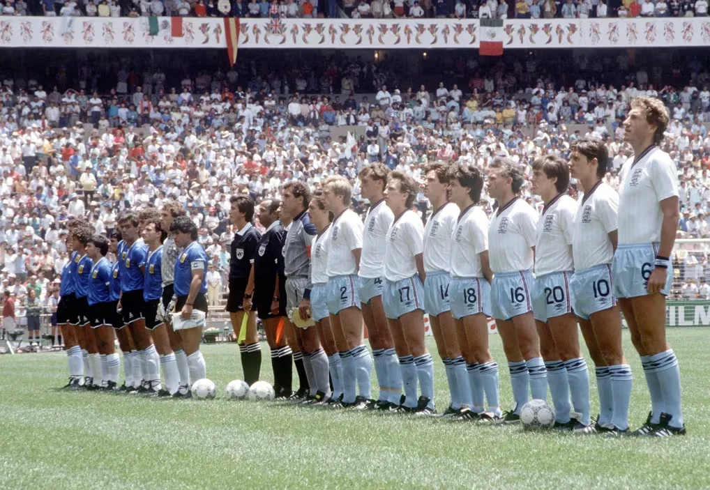Argentina e Inglaterra reeditan un clásico mundial con un lugar en la final en juego
