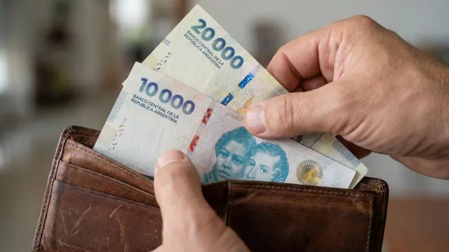 Qué aumento salarial prevén las empresas para 2026 y cuántas ya aplicaron el banco de horas