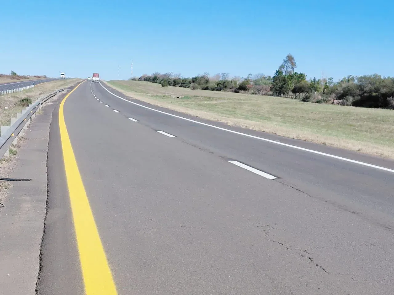 Avanzan las obras de señalización y mantenimiento en la Autovía del Mercosur