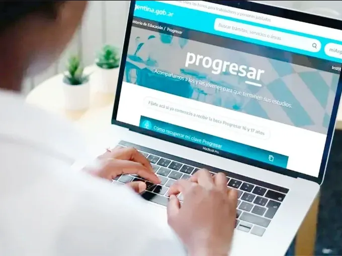 Becas Progresar de julio: ANSES continúa con los pagos y algunos beneficiarios cobran retroactivos