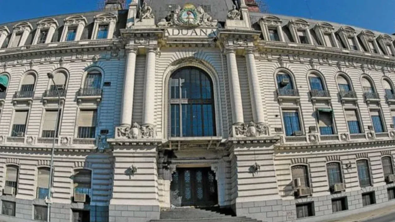 El Gobierno nacional reformó el régimen aduanero postal