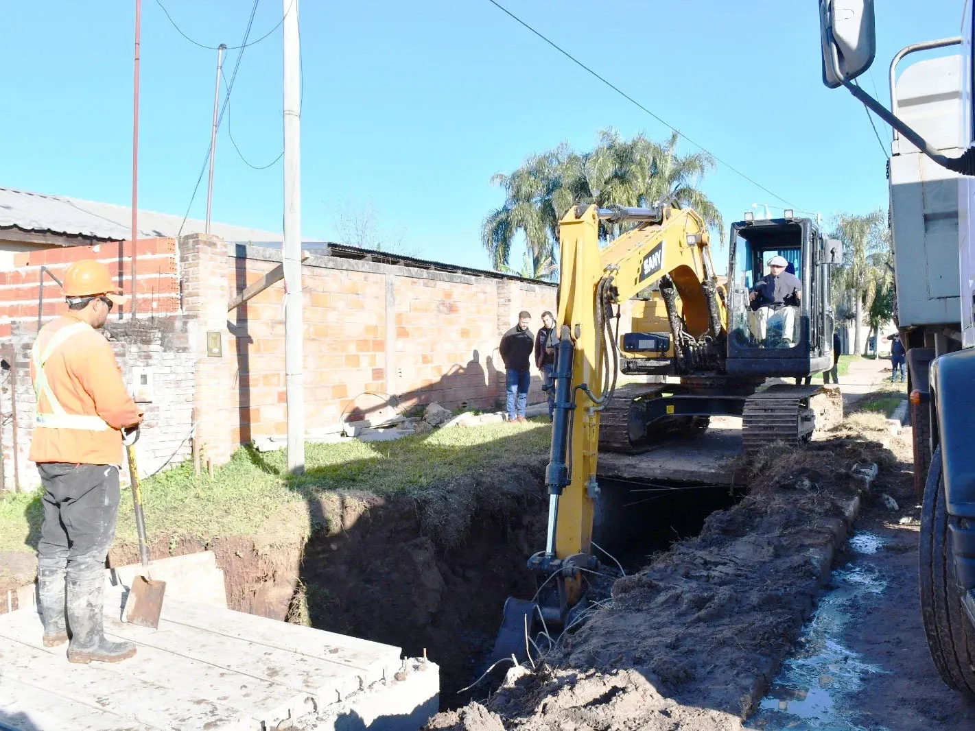 La municipalidad realiza obras hidráulicas en distintos puntos de la ciudad