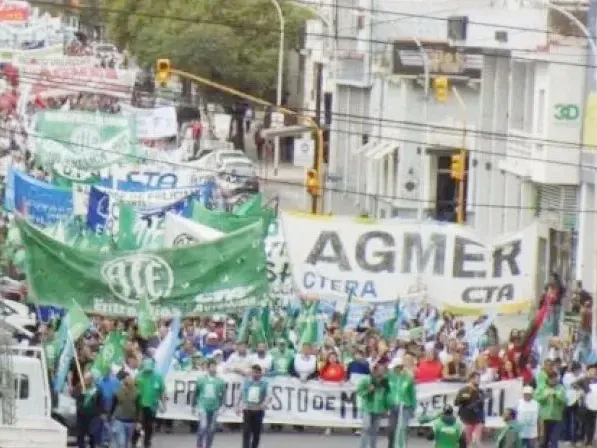 Frigerio enfrenta una semana clave entre la reforma previsional y el conflicto docente