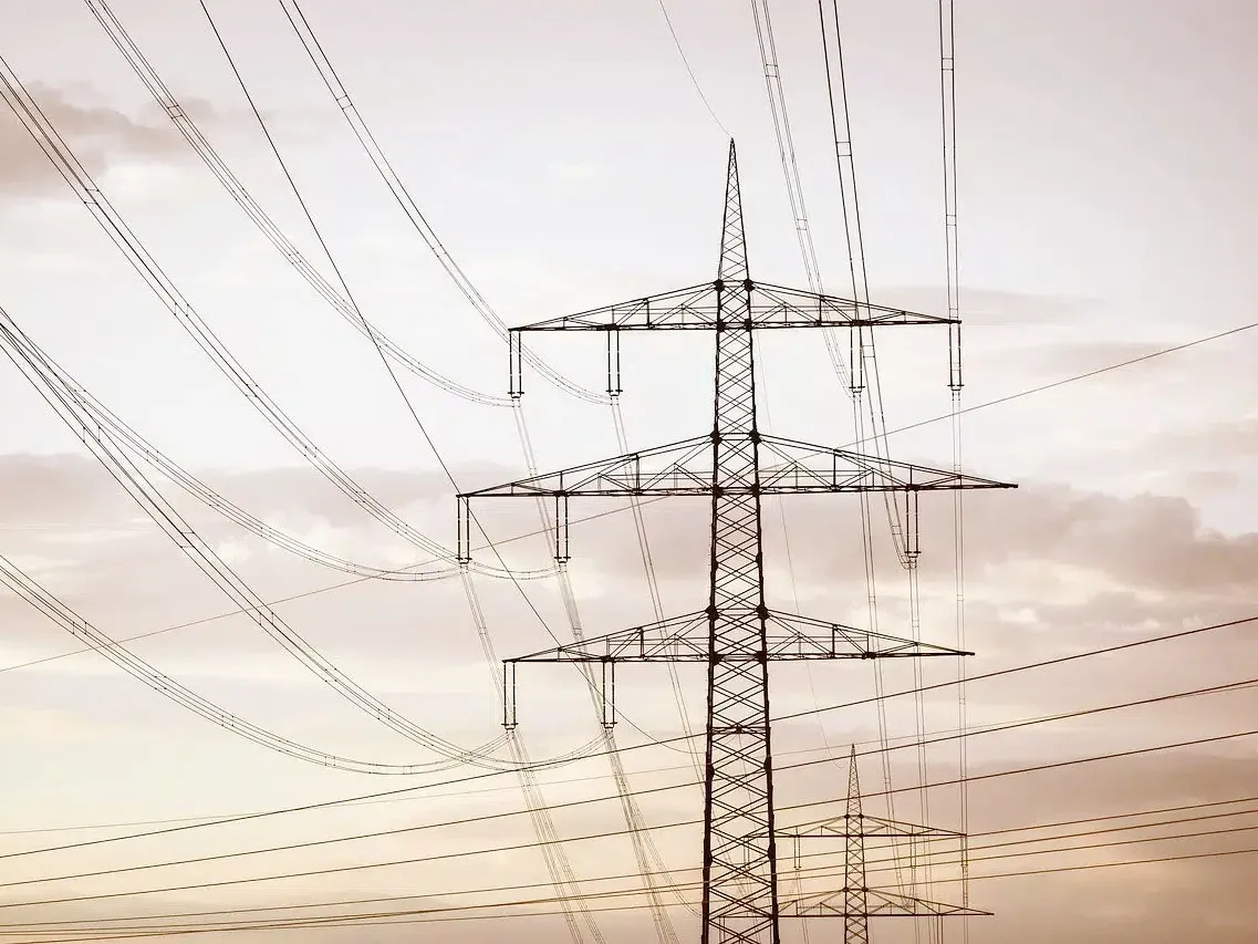 Aprobaron el nuevo cuadro tarifario de la energía eléctrica para Entre Ríos