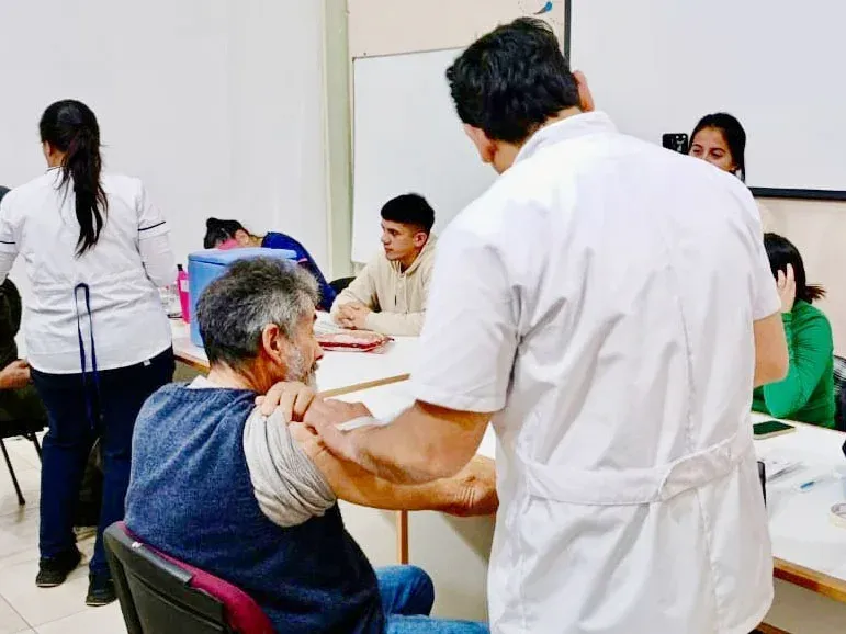 Adultos mayores participaron de una nueva jornada de vacunación gratuita