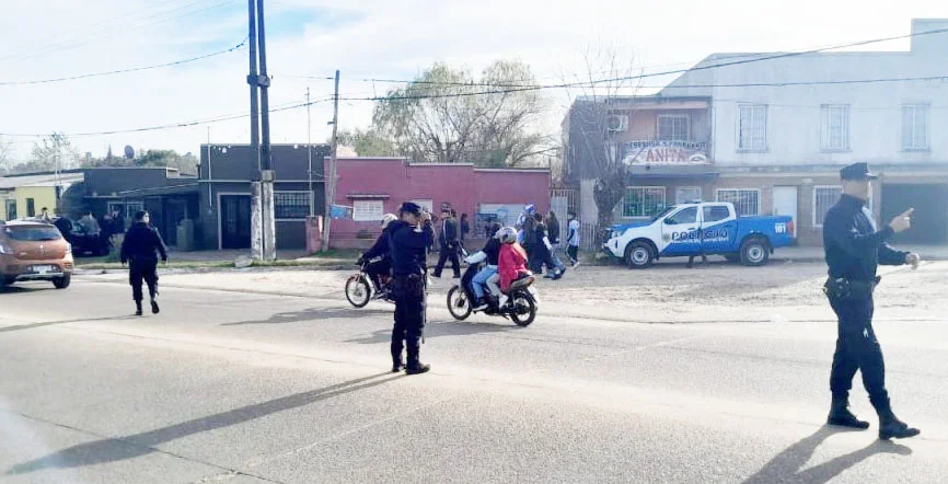 Violenta pelea entre dos grupos de jóvenes alteró los festejos por el triunfo de Argentina