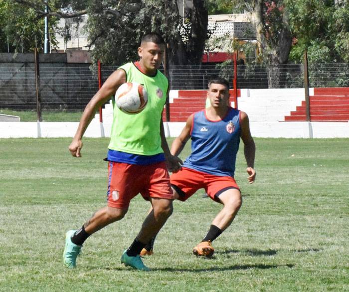 Comienzan a disputarse  las llaves de la Supercopa  Entre Ríos �S60 Aniversario  Federación Entrerriana de Fútbol⬝