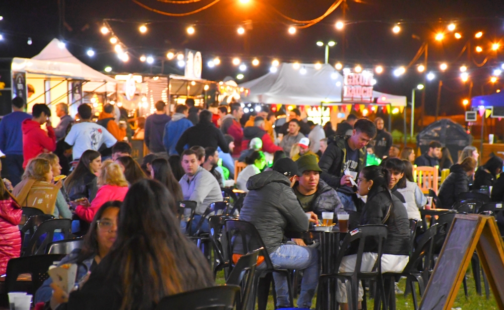 La Oktoberfest concordiense convocó a cientos de visitantes